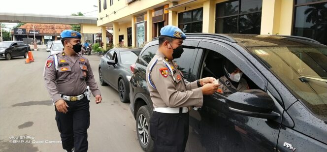 
 Bidpropam Polda Laksanakan Operasi Penertiban Lampu Strobo dan Sirine