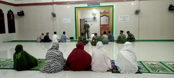 
 Personel 1426/Takalar Ajak Masyarakat  Shalat Subuh Berjamaah