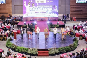 Hasil Survey CRC Warga Puas Atas Kinerja Danny- Fatma
