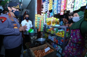 Kapolri Minta Laporkan Jika Distribusi Minyak Curah Terganggu