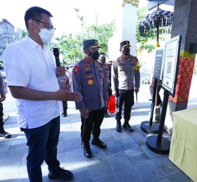 
 Arus Balik, Kapolri Pastikan Siapkan Strategi Urai Kepadatan di Jalan Tol