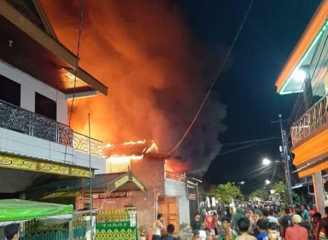 
 Dua Rumah di Kecamatan Tallo Kota Makassar  Terbakar