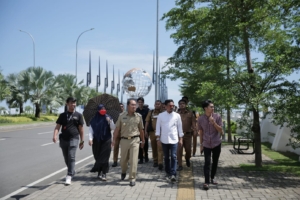F8 makassar