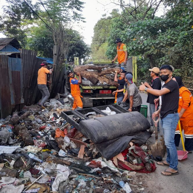 
 Hari Weekend, Kelurahan Tamangapa Manggala Pilih Kerja Bakti