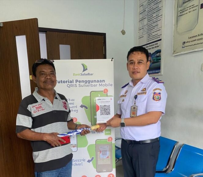 
 Permudah Pelayanan, UPTD PKB Dishub Makassar Uji KIR Pakai QRIS