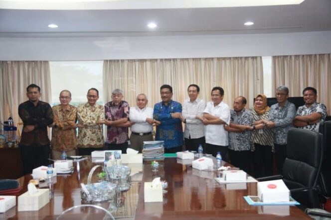 
 Songgoritty Group  Siap Investasi 75 TRILIUN Di  kaltim . image/ Hudais Tri Putra