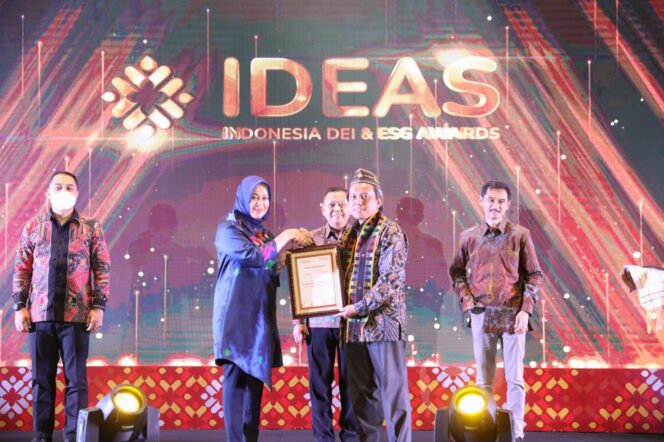 
 IDEAS 2022, Pemkot Makassar Terima Tiga Penghargaan Sekaligus