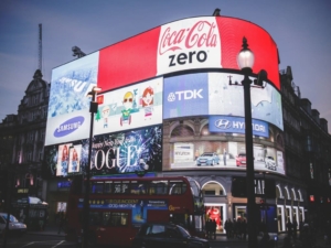 Bagaimana iklan yang diprogram