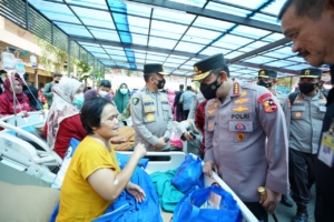 Kapolri Tinjau Lokasi Gempa