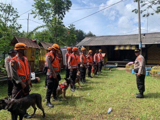 
 Satu anjing pelacak temukan titik diduga korban tertimbun longsor Cianjur