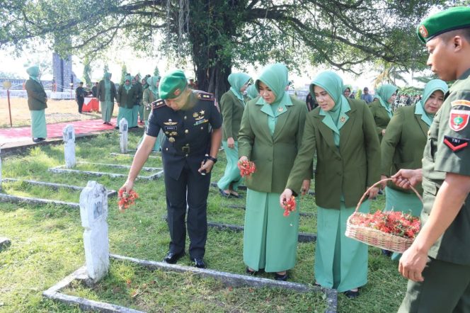 
 Peringati HUT Ke – 66 Kodam XIV Hasanuddin, Kodim 1426 Takalar Ziarah Ke TMP Polongbangkeng