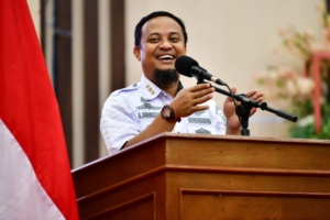 Juri Nilai Kerja Nyata, Andi Sudirman Sulaiman Raih 1st Indonesia GPR Awards 2023