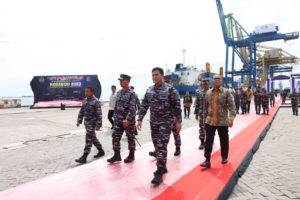 Dampingi KSAL Laksamana TNI Danny Pomanto Jajal KRI Bung Karno-369