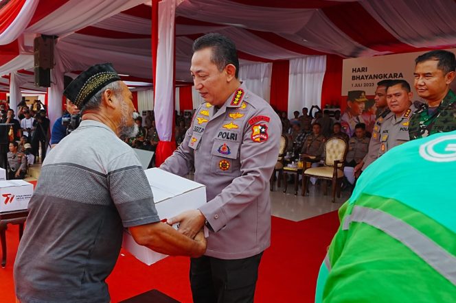 
 Gelar Baksos Hari Bhayangkara ke-77, Kapolri Ingin Polri Selalu Bersama Masyarakat