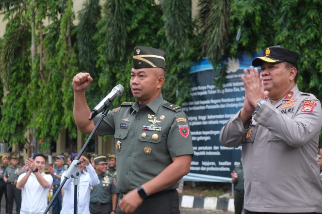 
 Kasdam XIV/Hasanuddin Temui Wakapolda Sulsel Saat Apel Pagi, Ternyata ini tujuannya! 