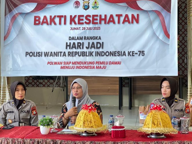 
 Sambut Hari Jadi Polwan Ke 75, Polwan Polres Gowa Gelar Bakti Kesehatan