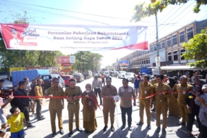Gubernur Sulsel Tuntaskan Jalan Rusak di Antang, Telah Mulus Dibeton