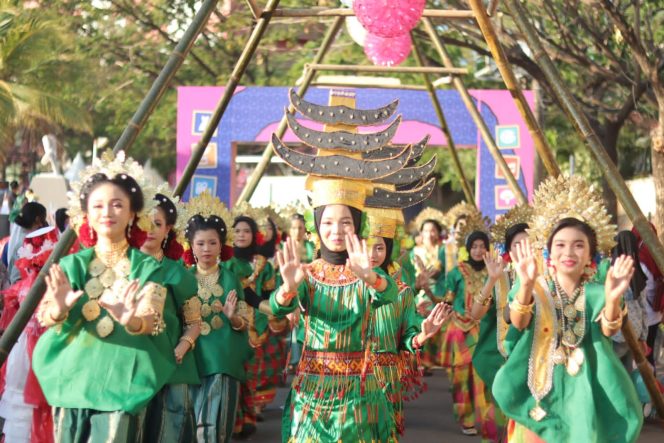 
 Karnaval dan Drumband Semarakkan Pagelaran Makassar F8 Hari Ketiga