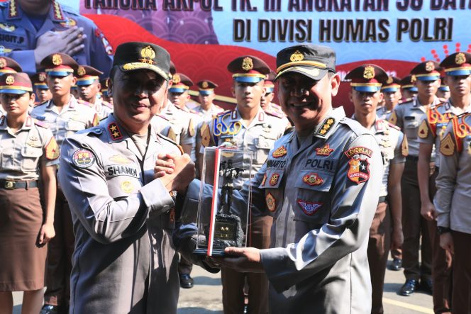 
 Kadiv Humas Polri Terima Kunjungan Taruna Akpol Angkatan 56