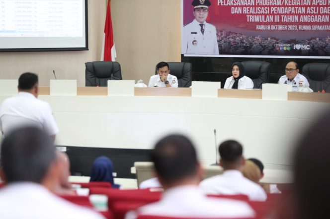 
 Rapat Penerimaan Raport, Fatmawati Rusdi Tekankan Akselerasi Percepatan