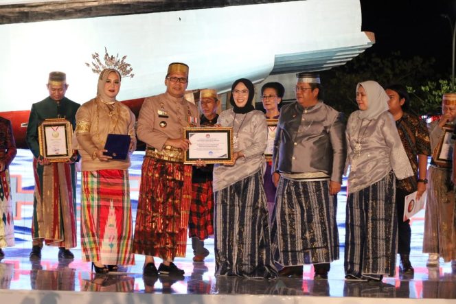 
 Pemkot Makassar Raih Penghargaan Anugerah Prakarsa Inklusi