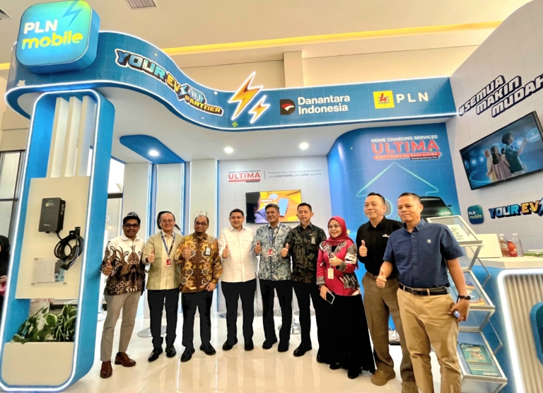 Home Charging PLN Kian Diminati, PLN Hadir di GIIAS 2025 Kota Makassar