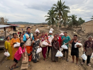 YBM PLN UID Sulselrabar Salurkan Bantuan Kemanusiaan untuk Korban Bencana Aceh Utara