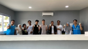 Isi Daya EV di Jeneponto, PLN Resmikan Ruang Teduh dan Cafe UMKM Lokal