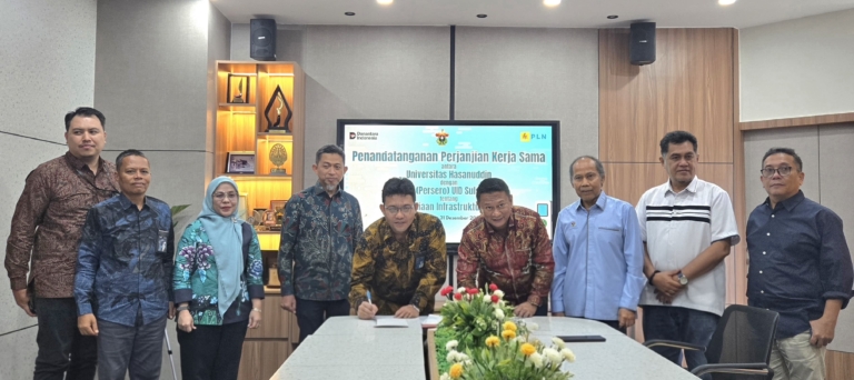 Dukung Pertumbuhan Ekosistem EV, PLN UID Sulselrabar dan UNHAS Teken Kerja Sama Pembangunan SPKLU